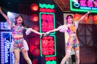 蛭田愛梨（左）と石原愛梨沙（右）。