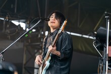 高野賢也（B, Cho / マカロニえんぴつ）（撮影：井上嘉和）