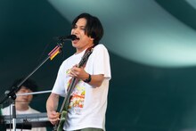 はっとり（Vo, G / マカロニえんぴつ）（撮影：井上嘉和）