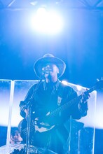 佐藤征史（B / くるり）（撮影：井上嘉和）