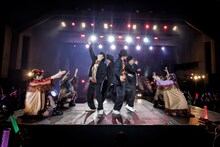 “はちゃめちゃダンサーズ”とTEAM SHACHI。