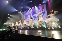 “ばってん東北産”によるパフォーマンスの様子。