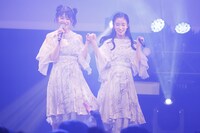 左からばってん少女隊の蒼井りるあ、柳美舞。