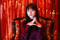 清原果耶扮する城塚翡翠。