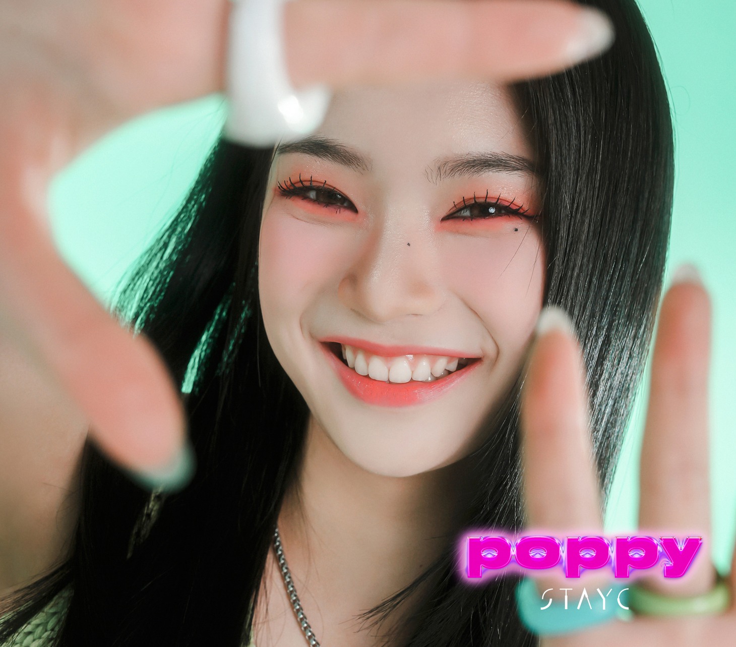 STAYC「POPPY」solo盤（ISA）