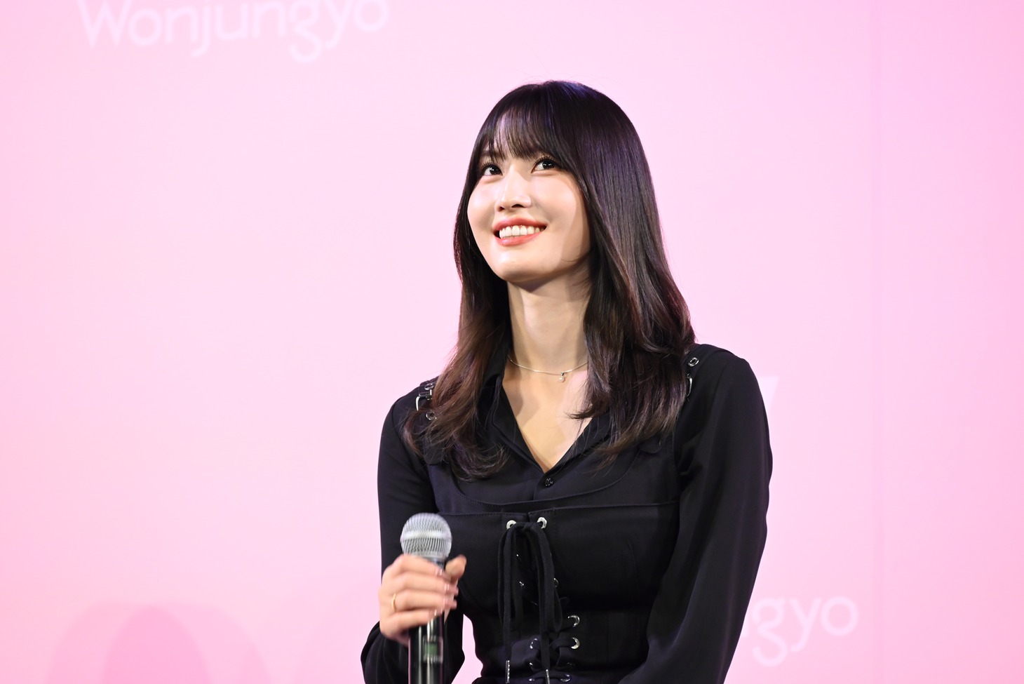 モモ（TWICE）