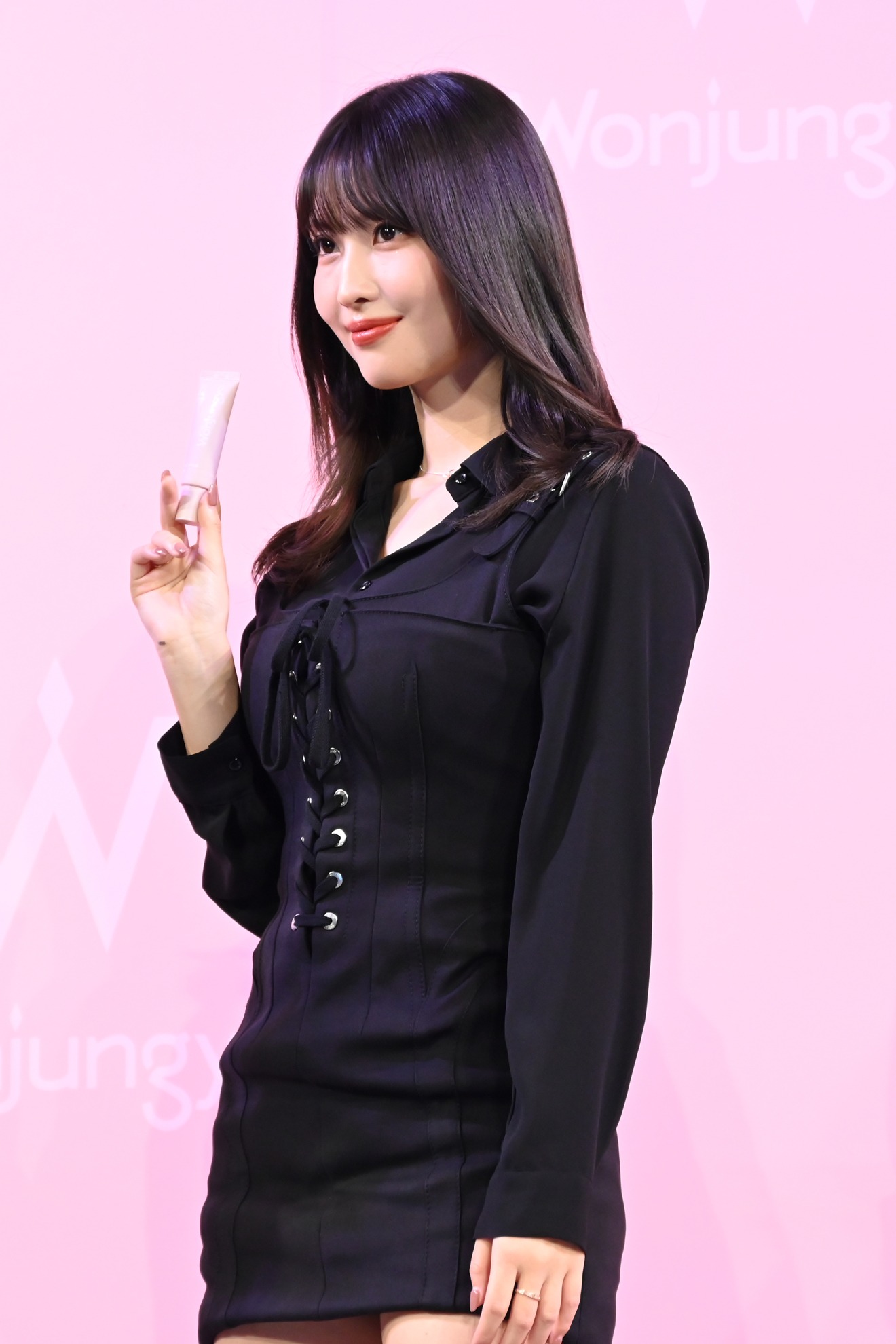 モモ（TWICE）