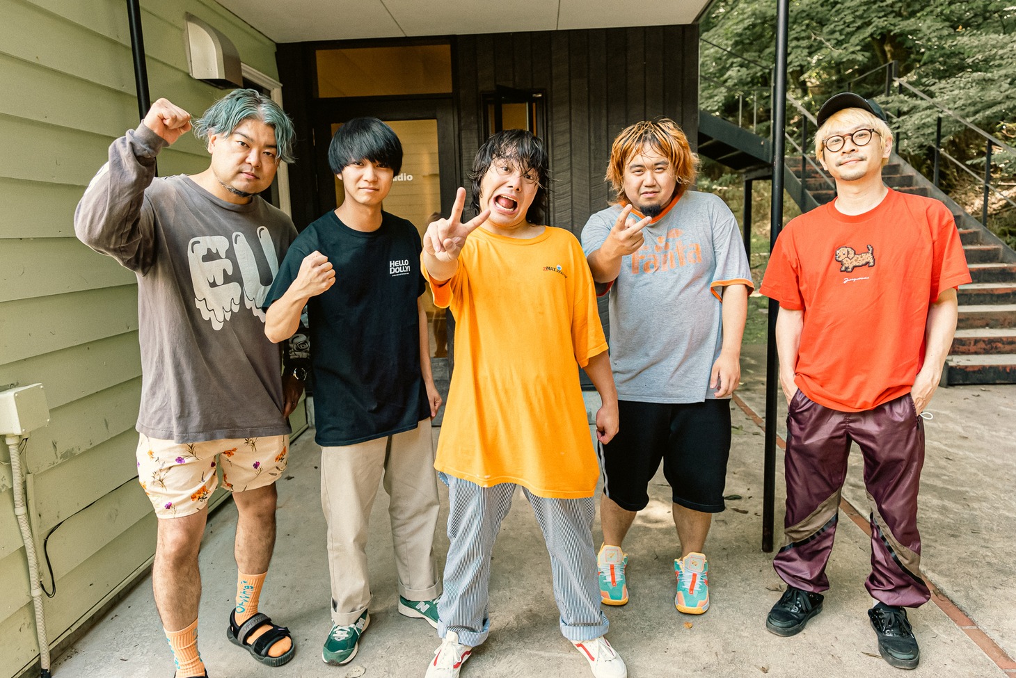 KTR、totemぽぉる、渡辺淳之介。