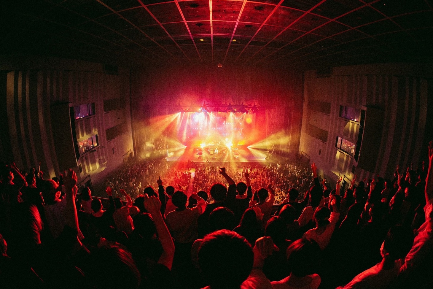 「一鬼一遊TOUR Lv.4」東京公演の様子。（Photo by Ayumu Kosugi）