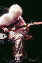 秋山黄色（Photo by Ayumu Kosugi）