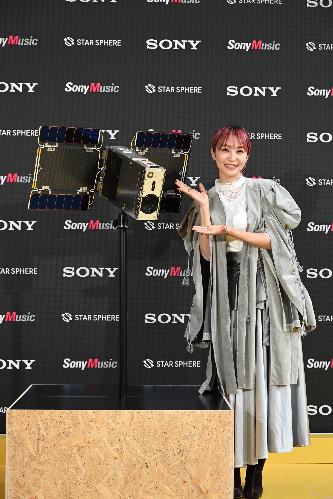 LiSAと小型衛星。