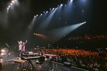 「石崎ひゅーい 10th Anniversary TOUR 『、&』（てんあんど）」の様子。（撮影：鈴木友莉）