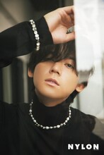 「NYLON JAPAN」12月号より小瀧望（ジャニーズWEST）。(c)NYLON JAPAN