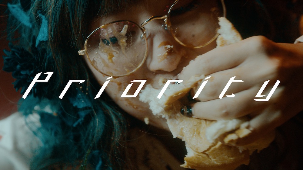 GANG PARADE「Priority」ミュージックビデオより。