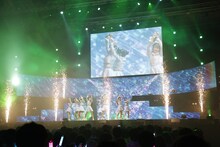 「≠ME全国ツアー2022『もしこれが恋ならば君しか無理なんだよ』」千葉・幕張メッセ 幕張イベントホール公演の様子。(c)YOANI / KING RECORDS