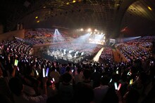 「≠ME全国ツアー2022『もしこれが恋ならば君しか無理なんだよ』」千葉・幕張メッセ 幕張イベントホール公演の様子。(c)YOANI / KING RECORDS