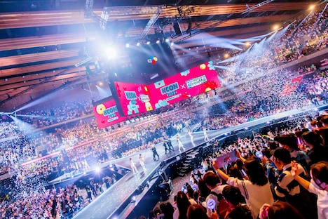 「KCON 2022 JAPAN」DAY2フィナーレの様子。 (c)CJ ENM Co., Ltd, All Rights Reserved