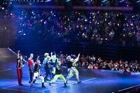 TO1のステージの様子。 (c)CJ ENM Co., Ltd, All Rights Reserved