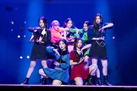 NMIXX (c)CJ ENM Co., Ltd, All Rights Reserved