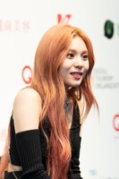 オムジ（VIVIZ） (c)CJ ENM Co., Ltd, All Rights Reserved