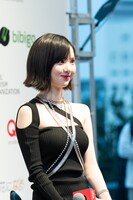 ウナ（VIVIZ） (c)CJ ENM Co., Ltd, All Rights Reserved