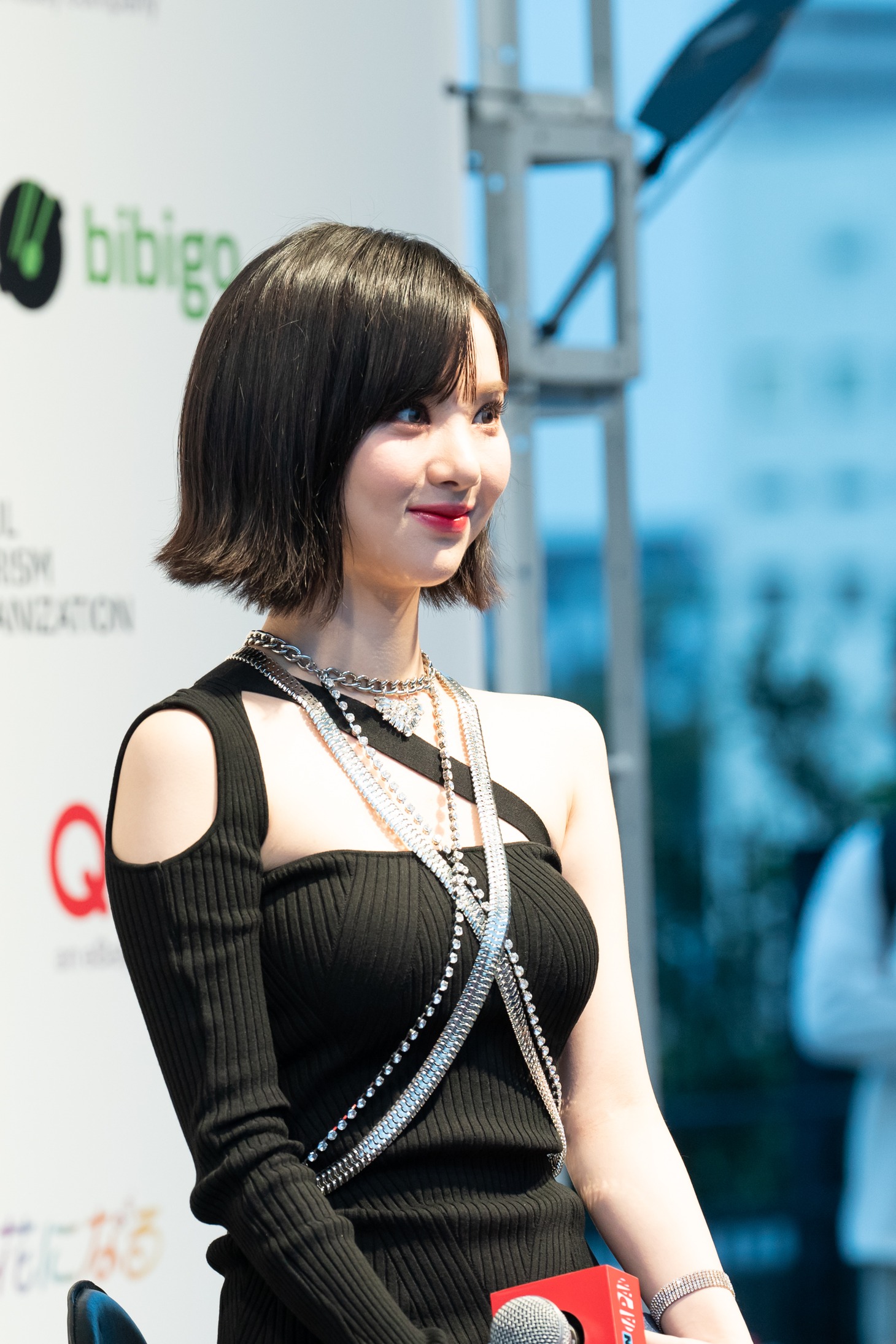 ウナ（VIVIZ） (c)CJ ENM Co., Ltd, All Rights Reserved