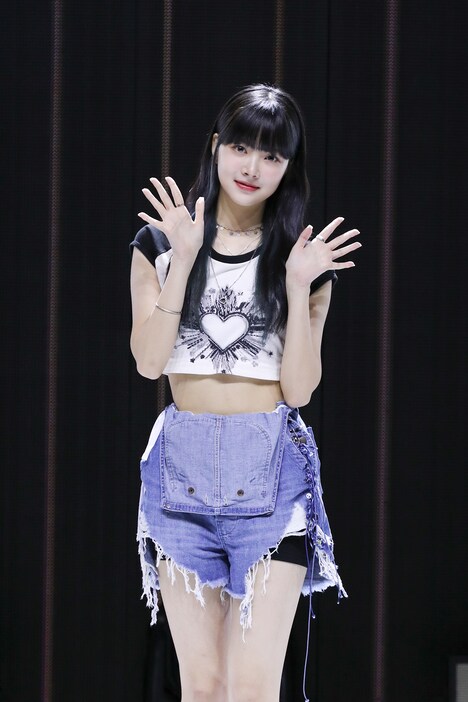 HONG EUNCHAE (P)&(C) SOURCE MUSIC