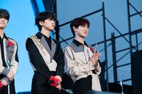 INIの「MEET&GREET」の様子。 (c)CJ ENM Co., Ltd, All Rights Reserved