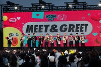 INIの「MEET&GREET」の様子。 (c)CJ ENM Co., Ltd, All Rights Reserved