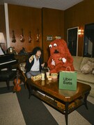 葉加瀬太郎とムック。(c)GACHAMUKKU