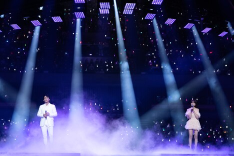 「Here I Am Again」をカバーしたジョンホ（ATEEZ）とJOYURI。 (c)CJ ENM Co., Ltd, All Rights Reserved