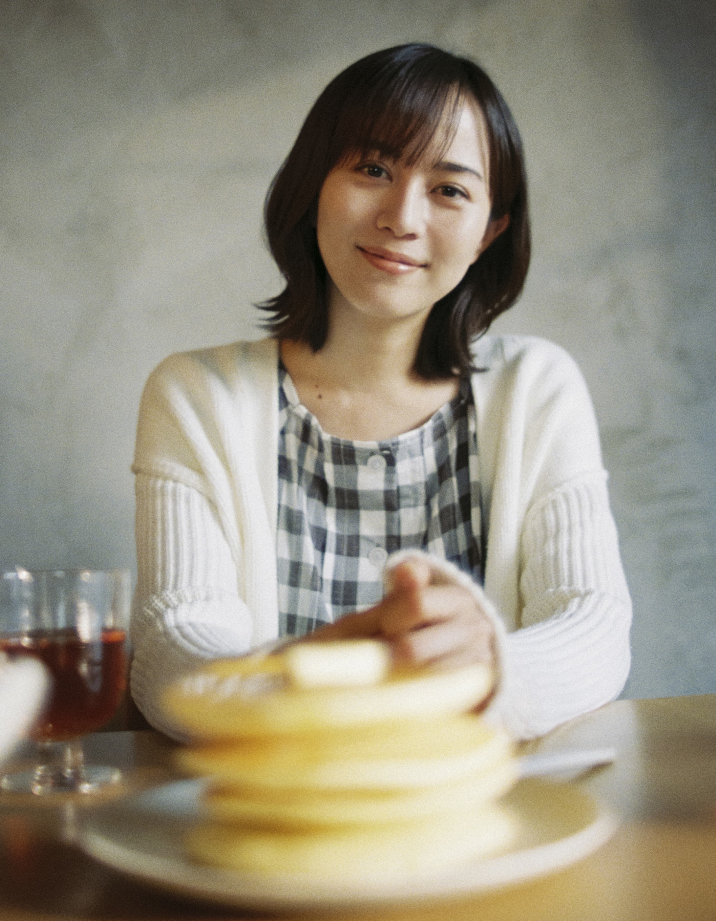 野本ユキを演じる比嘉愛未。（写真提供：NHK）