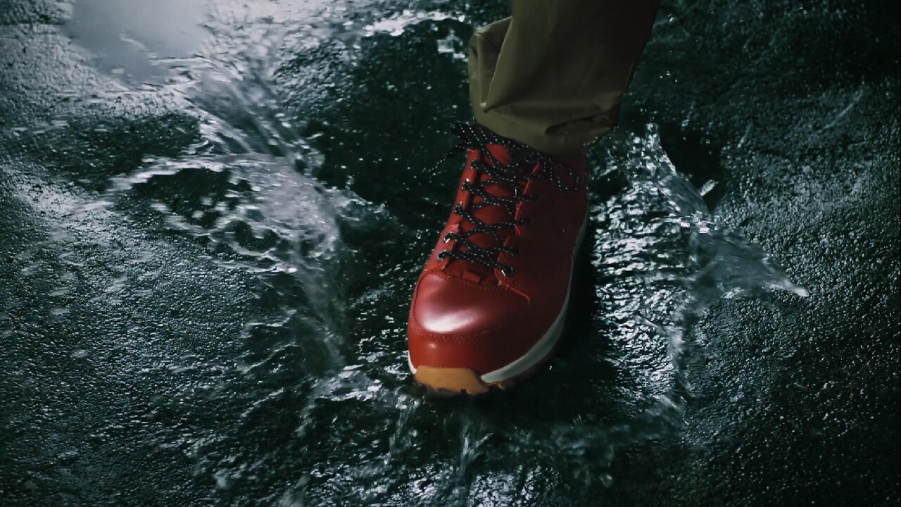 歩みを止めないENHYPENがNIKEのブーツで進み続ける、日本の