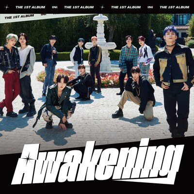INI「Awakening」初回限定盤Aジャケット (c)LAPONE ENTERTAINMENT