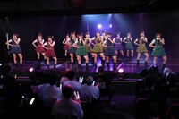 SKE48「手をつなぎながら」公演の様子。 (c)2022 Zest, Inc.