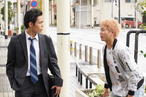 左から上村侑、瀬口黎弥。(c)日本テレビ