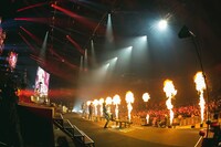 coldrain「15th ANNIVERSARY “15 × ( 5 + U )” LIVE AT YOKOHAMA ARENA」の様子。（撮影：ヤマダ マサヒロ、Takeshi Yao）