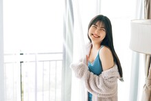 岡村美波1st写真集「Miimi」より。