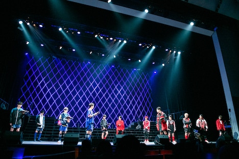 対峙するエビ高と梵天丸高校。