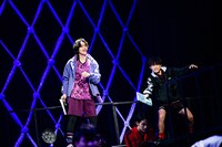 仙道利休（大倉空人）と支倉恒美（米尾賢人）。