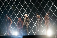 「BEAT of ENERGY」のパフォーマンスの様子。