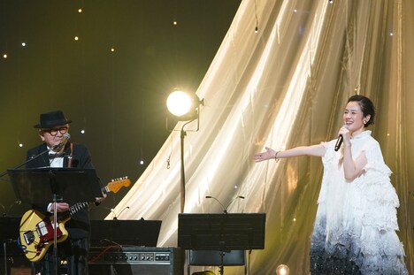 鈴木慶一と原田知世。（撮影：三浦憲治）