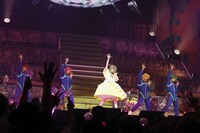 「きゃりーぱみゅぱみゅ 10th ANNIVERSARY JAPAN TOUR 2022 -TOUR FINAL- UMA 105」の様子。（Photo by AKI ISHII）