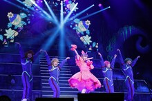 「きゃりーぱみゅぱみゅ 10th ANNIVERSARY JAPAN TOUR 2022 -TOUR FINAL- UMA 105」の様子。（Photo by AKI ISHII）