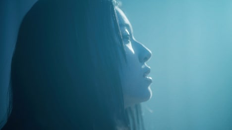 ジョナゴールド「WAVY BABY」MVのワンシーン。