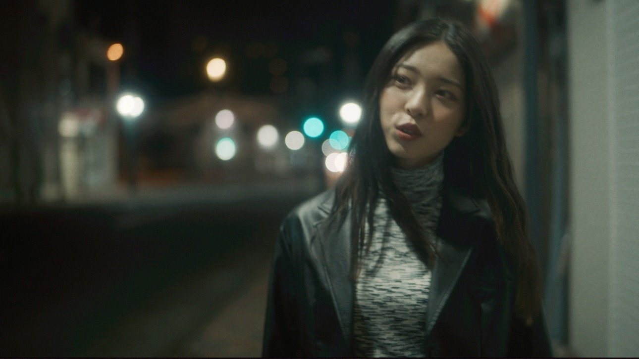 ジョナゴールド「WAVY BABY」MVのワンシーン。