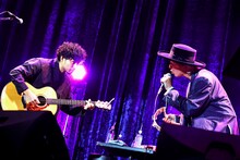 吉田山田（撮影：白石達也）