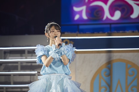 辻野かなみ（写真提供：エイベックス）