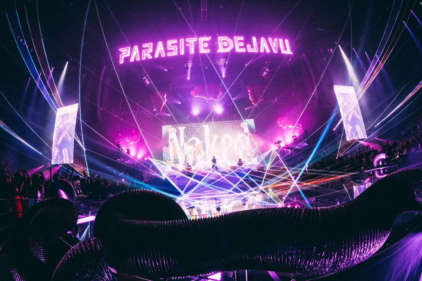 「PARASITE DEJAVU 2022 ～2DAYS ARENA SHOW in SAITAMA～」10月22日公演の様子。（撮影：ハタサトシ）