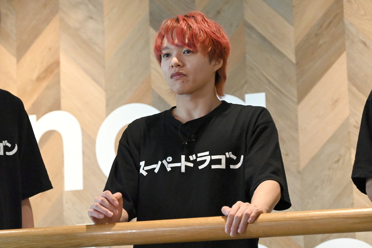 志村玲於